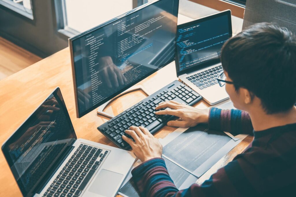 Plataformas y Servicios de Tecnologías de Información